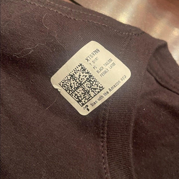 NHL Black women’s support your local hockey team shirt capitals nwt large - Picture 5 of 9